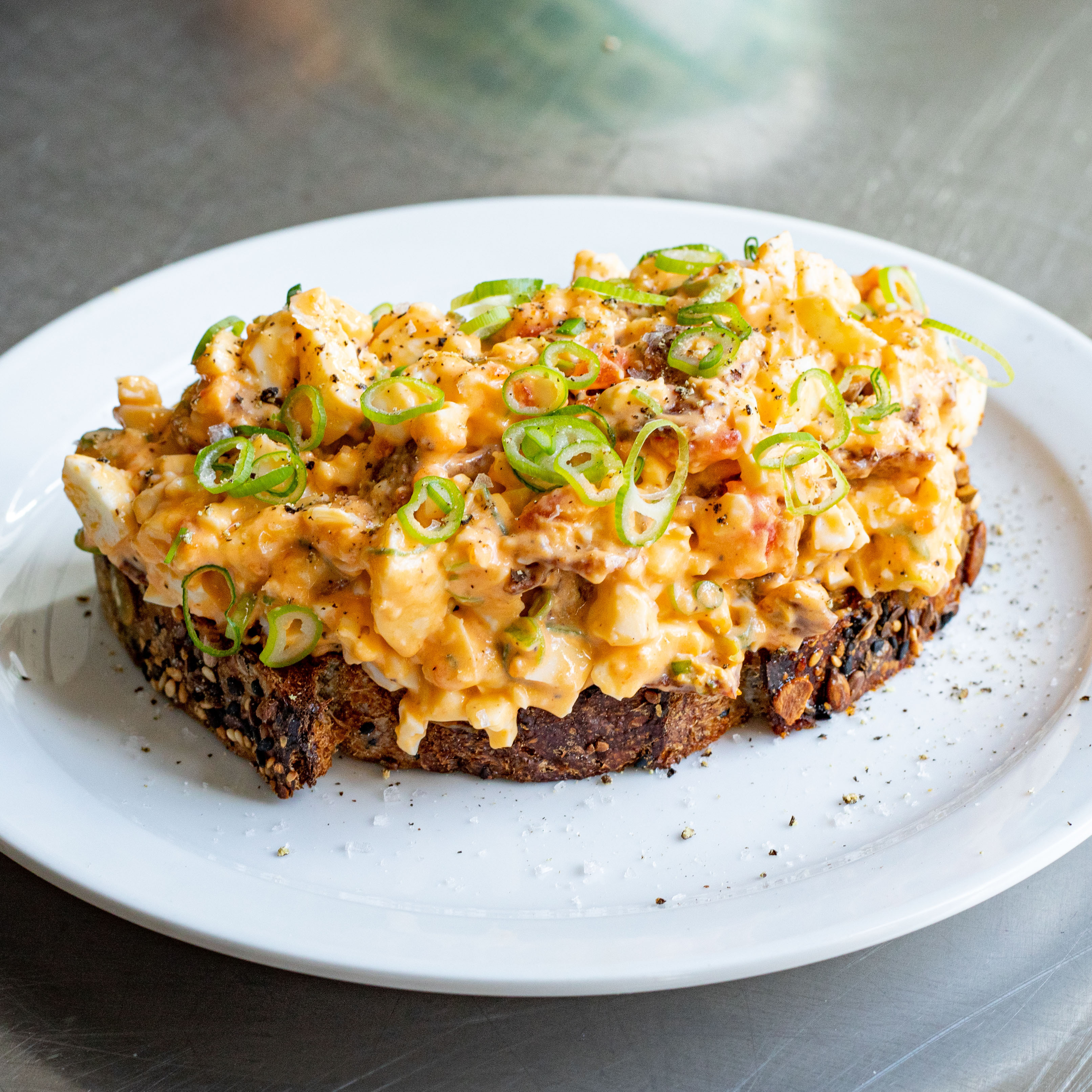 Crispy Bacon & Egg High Protein Smash
